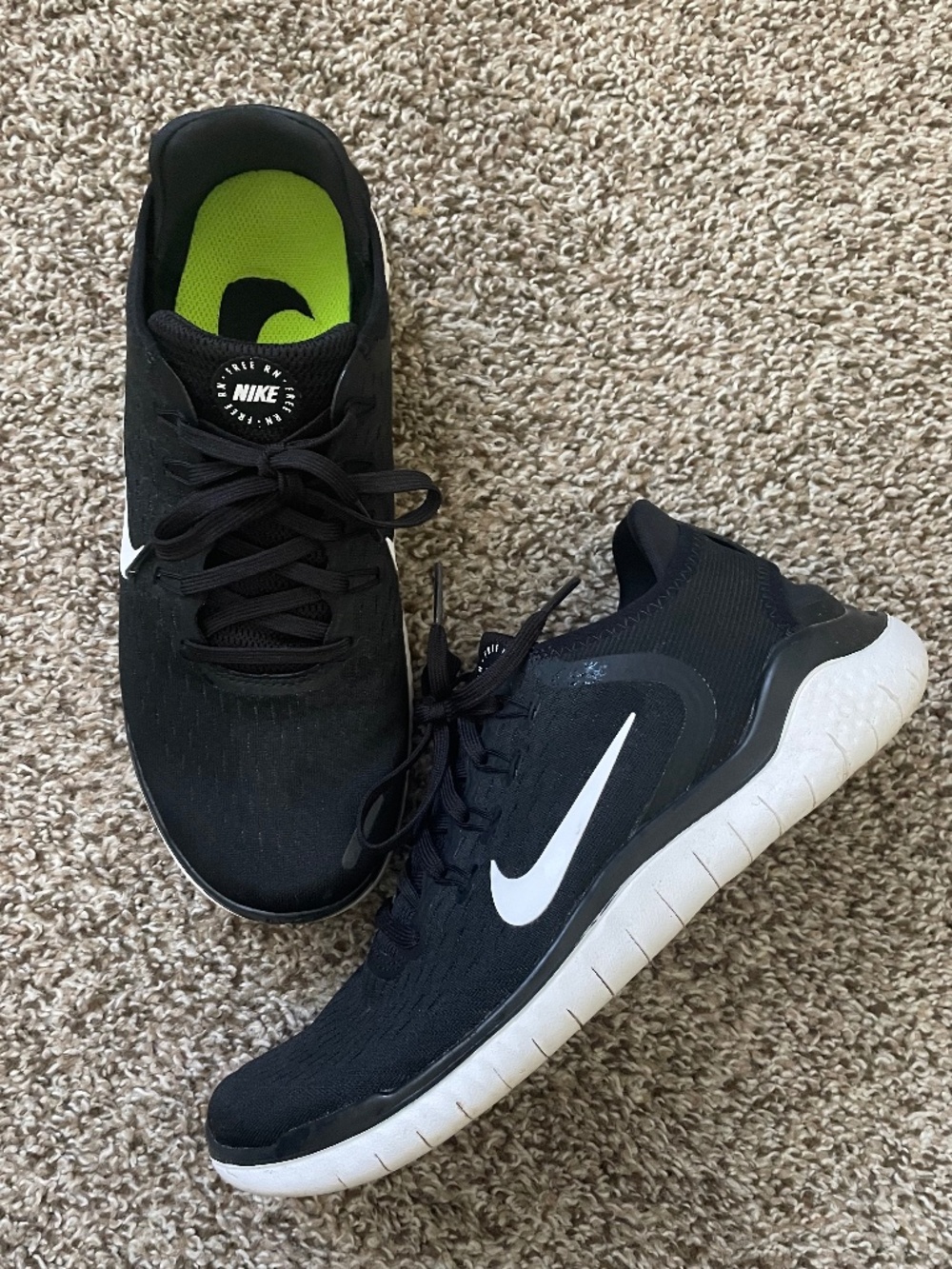 Black Nike Free Running Shoes